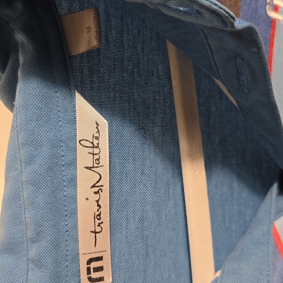 Travis Matthew's golf shirt - Picture 3 of 4